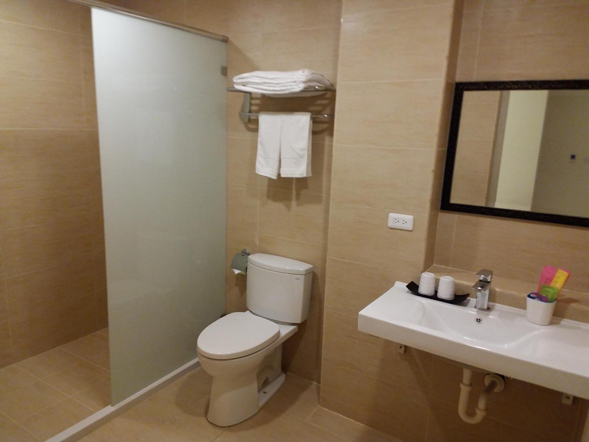 M Hotel Καοσιούνγκ Δωμάτιο φωτογραφία